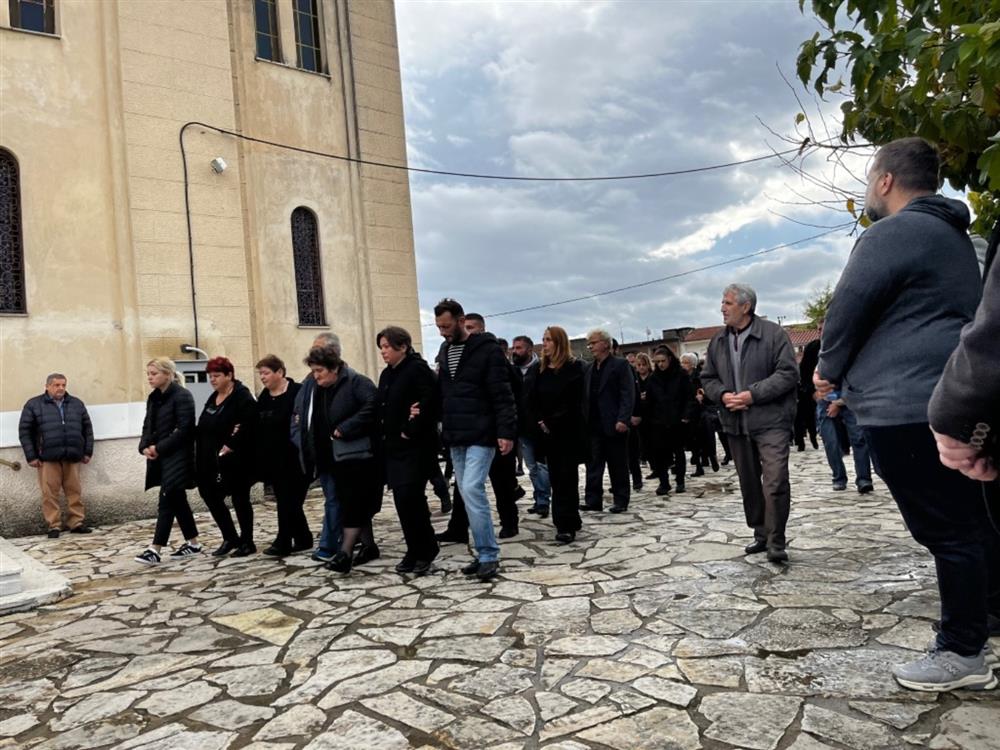 43χρονη - Αγρίνιο - κηδεία - γυναικοκτονία