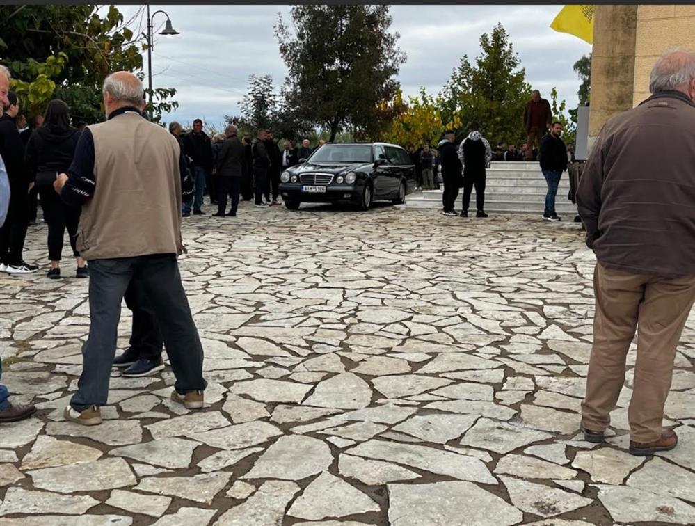 43χρονη - Αγρίνιο - κηδεία - γυναικοκτονία