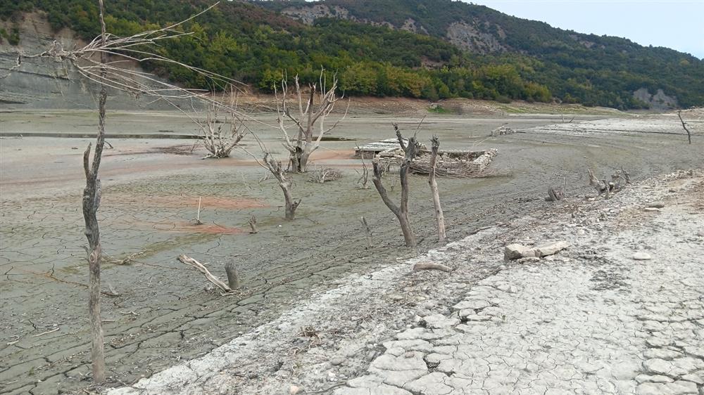 Άρτα - Ξηρασία - Λίμνη Πουρναρίου