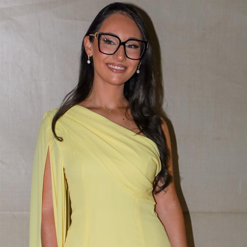 Klavdia: Το συναρπαστικό νέο της videoclip για το τραγούδι "Άνεμος"