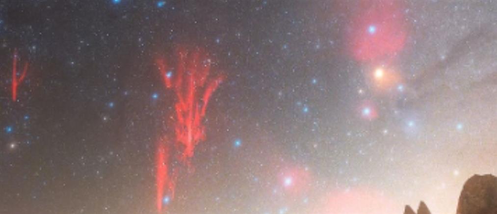 Νέα Ζηλανδία: Κόκκινες αστραπές κόβουν την ανάσα (βίντεο)