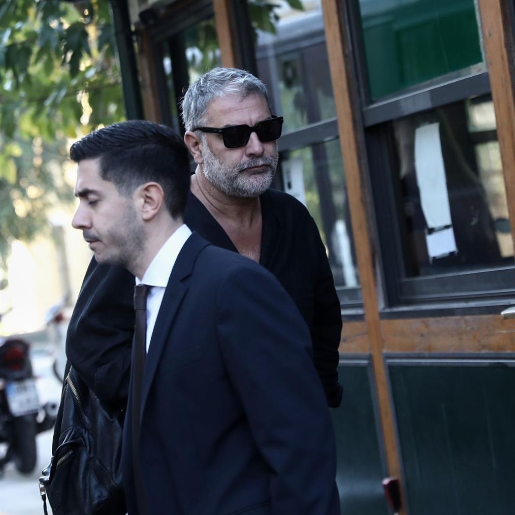 Βασίλης Μπισμπίκης: Τι φέρεται να είπε στην κατάθεσή του - Τα πρώτα λόγια των δικηγόρων του μετά την ποινή που του επιβλήθηκε