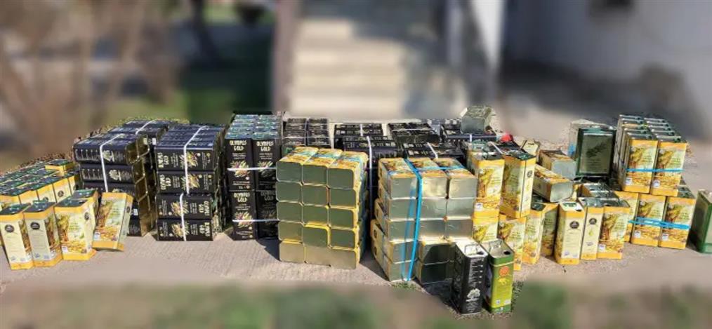 Θεσσαλονίκη: Nόθευαν ηλιέλαιο και το πουλούσαν ως “εξαιρετικά παρθένο ελαιόλαδο”
