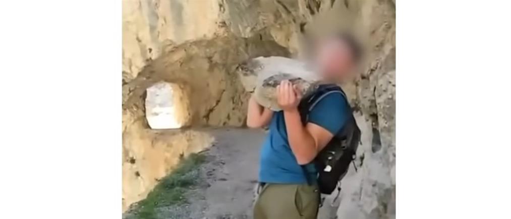 Ισπανία: Τουρίστας πέταξε βράχο σε μονοπάτι και κινδυνεύει με πρόστιμο 200.000 ευρώ