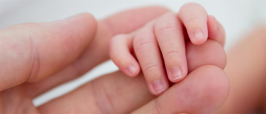 ΕΛΣΤΑΤ: Αύξηση 6% στις υιοθεσίες στη χώρα