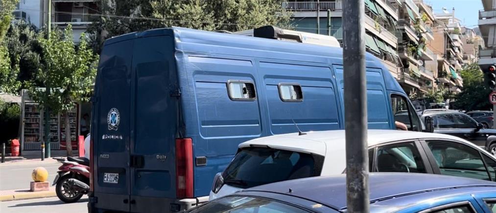 Συνελήφθη από δικαστικούς αστυνομικούς γυναίκα που έκανε χρήση ναρκωτικών σε κτίριο της Ευελπίδων