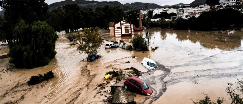 Φονικές πλημμύρες - Βαλένθια: Γυναίκα πνίγηκε με το μωρό στην αγκαλιά της