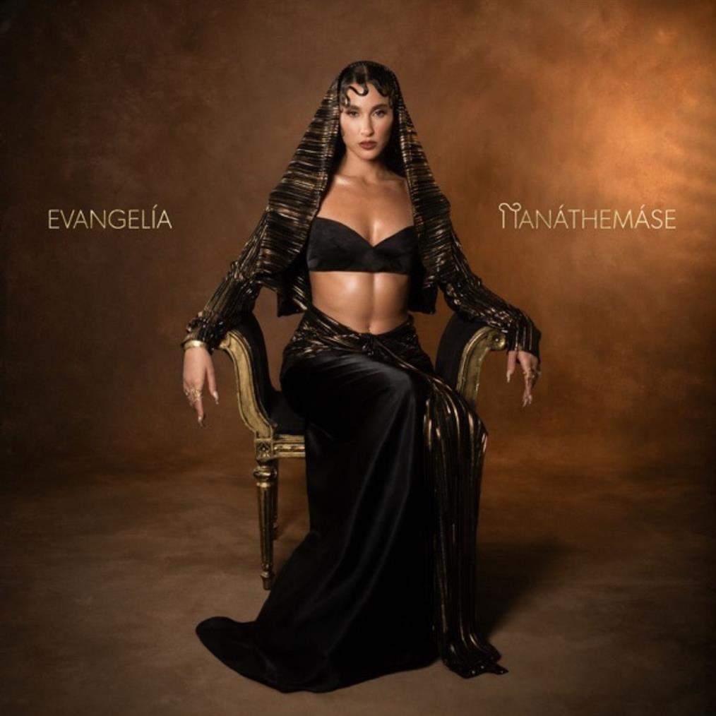 Evangelia – Panathemase: H νέα της επιτυχία με ταπεραμέντο Κρήτης, αέρα Αμερικής και πινελιές Ανατολης