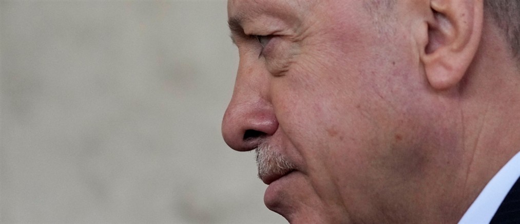 Ο Ερντογάν αφήνει υπόνοιες για προβοκάτσια εναντίον της Τουρκίας: «Δεν αποκλείουμε κανένα σενάριο»