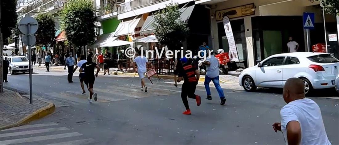 Βέροια: Ρομά μετέτρεψαν σε πεδίο μάχης το κέντρο της πόλης (βίντεο)