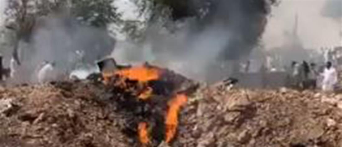 Ινδία: Nεκροί από συντριβή μαχητικού αεροσκάφους (βίντεο)
