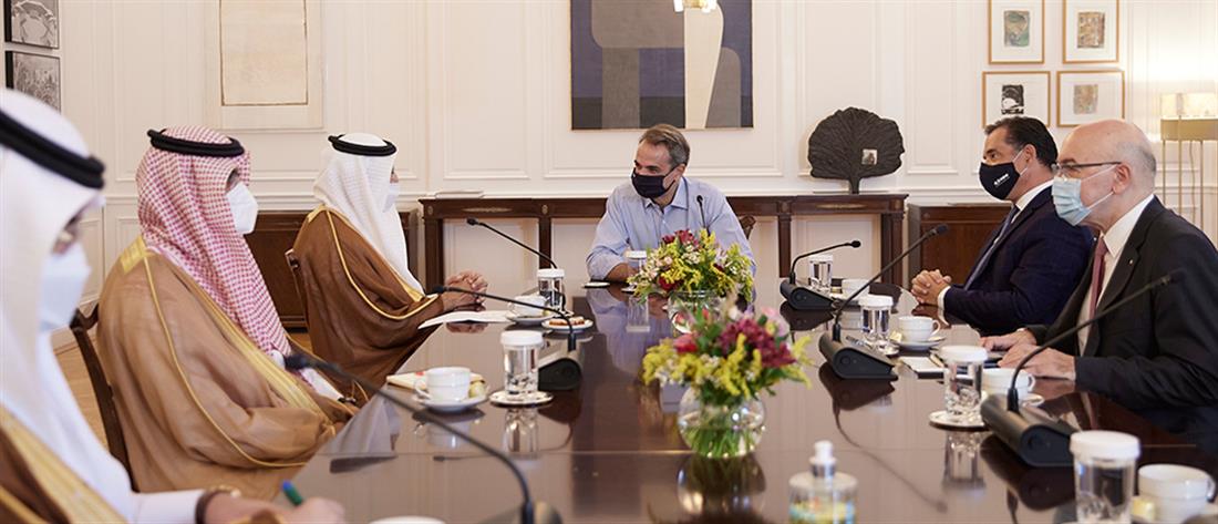 Μητσοτάκης: Συνάντηση με τον Υπουργό Επενδύσεων της Σαουδικής Αραβίας (εικόνες)