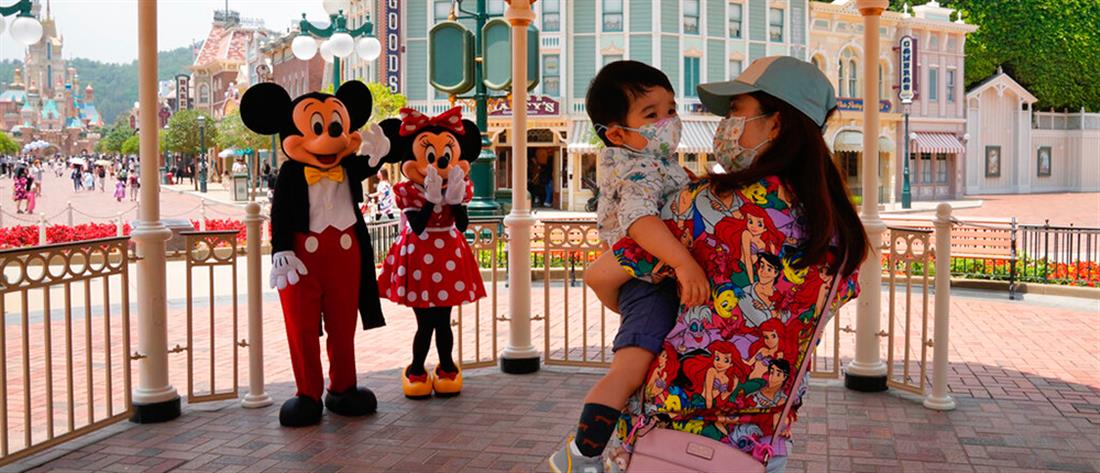 Κορονοϊός - Σανγκάη: Η Disneyland έκλεισε με τους επισκέπτες... μέσα στο πάρκο!