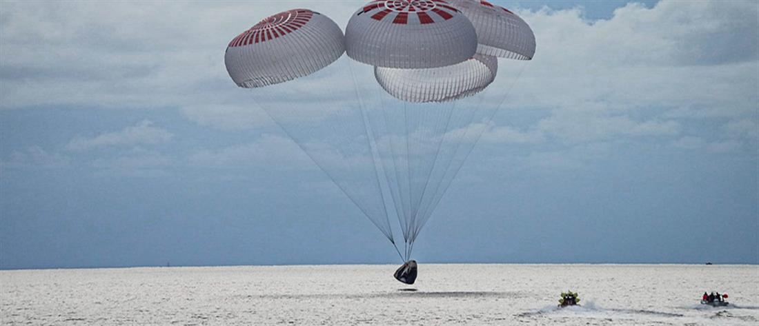 SpaceX: Επέστρεψαν στη Γη οι πρώτοι τουρίστες του διαστήματος (βίντεο)