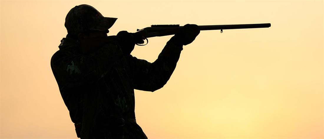 Τραγωδία με κυνηγό: σκοτώθηκε ενώ σημάδευε αγριογούρουνο