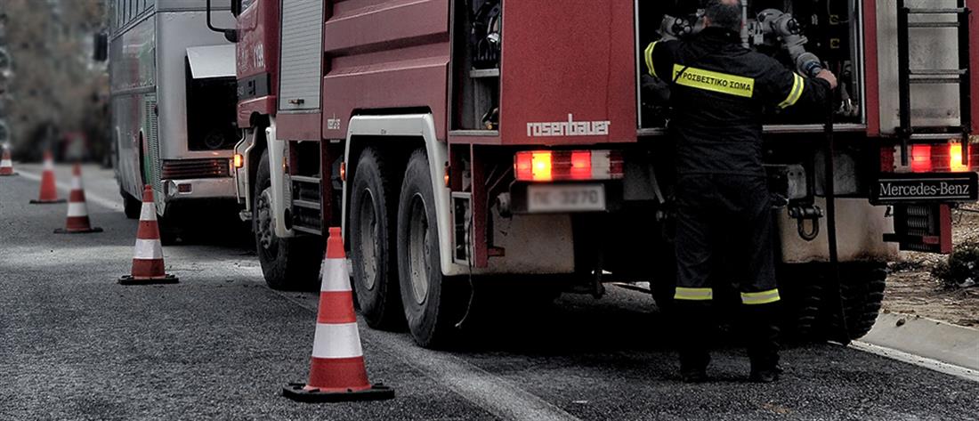 Σπαθοβούνι: φωτιά σε πούλμαν με μαθητές