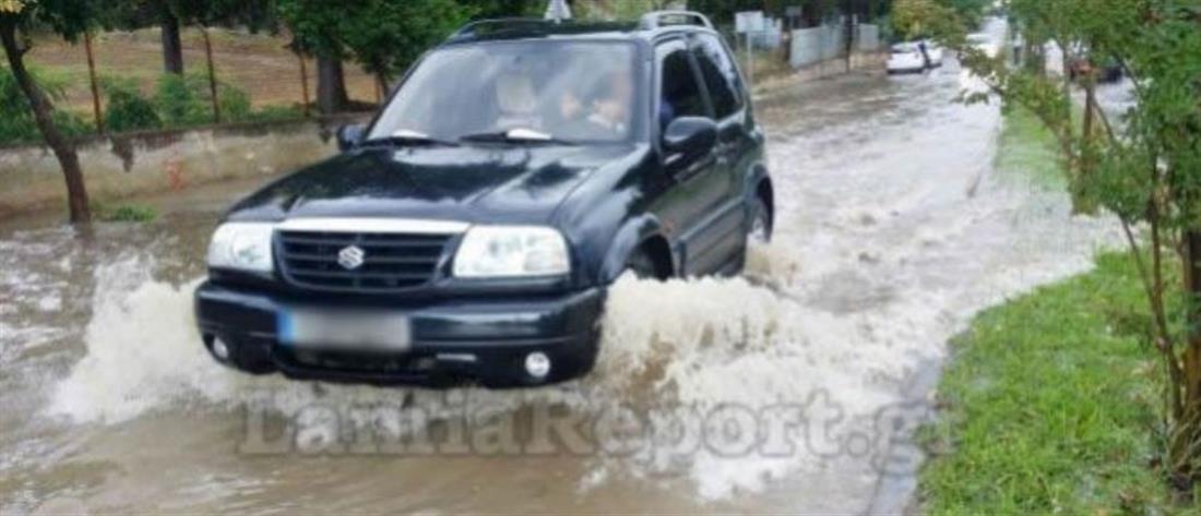 Φθιώτιδα: Δρόμοι μετατράπηκαν σε ποτάμια από το μπουρίνι