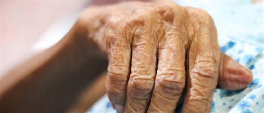 Ασθενής 102 ετών νίκησε τον κορονοϊό 