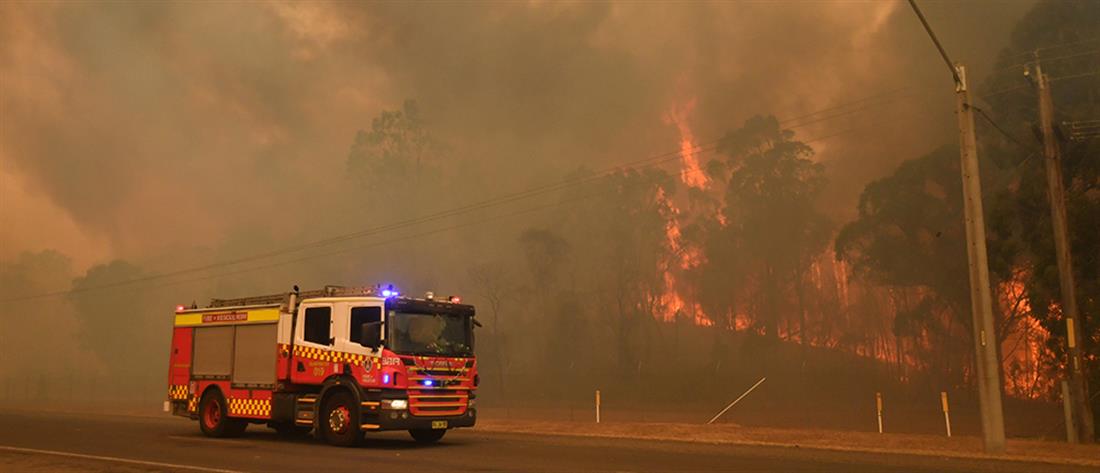 Νεκροί πυροσβέστες στις φωτιές που μαίνονται στην Αυστραλία (βίντεο)