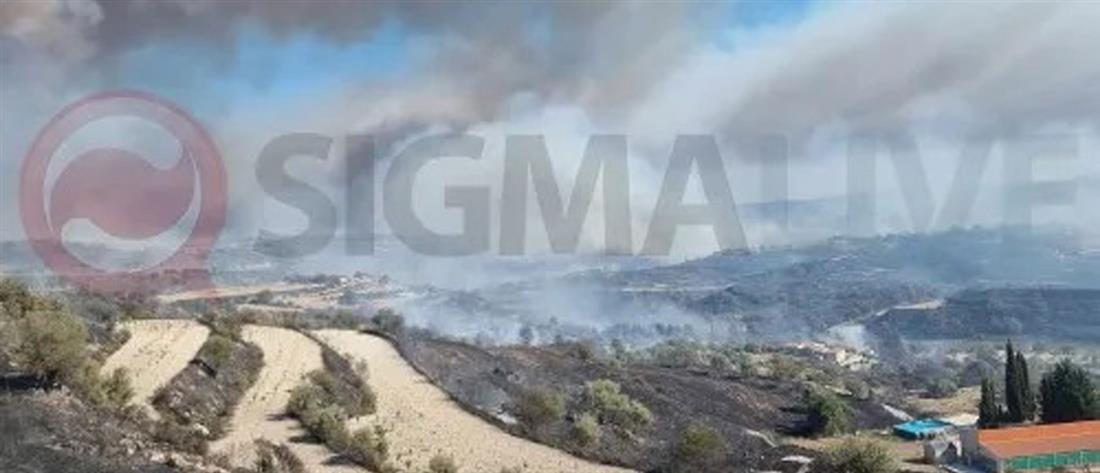 Κύπρος: Ανεξέλεγκτη φωτιά στην Πάφο – Εκκενώνονται χωριά (βίντεο)