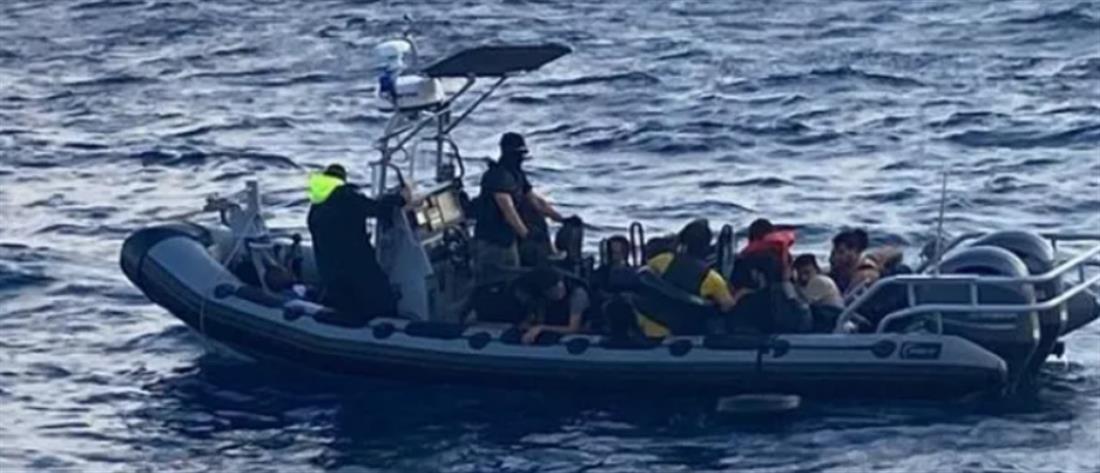 Φαρμακονήσι: Δεκάδες παράτυποι μετανάστες σε βάρκες 