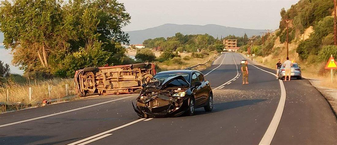 Θεσσαλονίκη: Νεκρός άνδρας σε τροχαίο - Διέφυγε ο οδηγός του άλλου ΙΧ  (εικόνες)