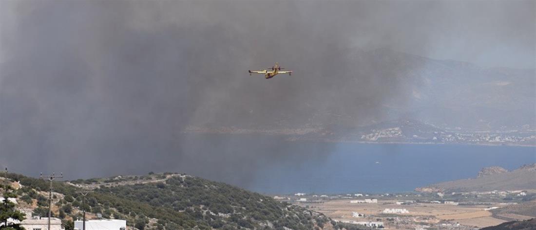 Πάρος: σε ύφεση η φωτιά