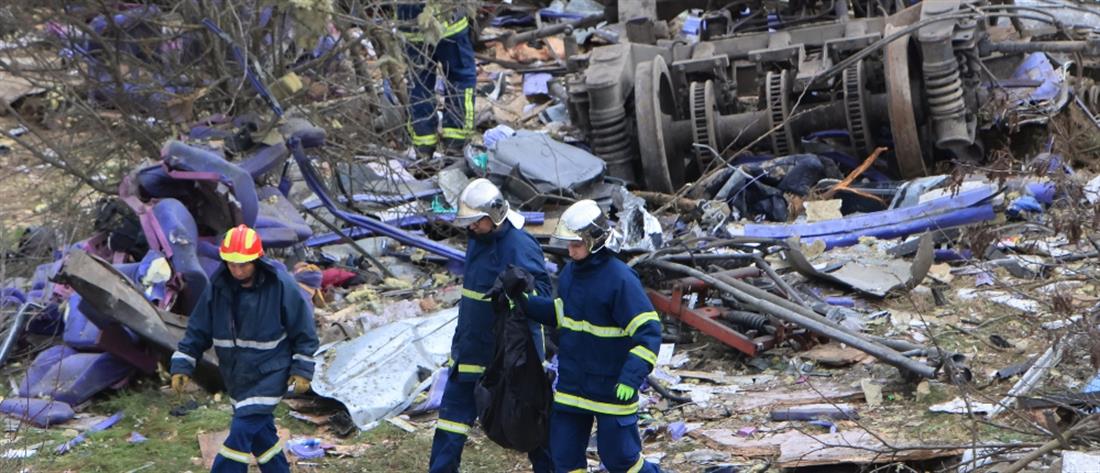 Τέμπη: Μήνυση κατά Μητσοτάκη και υπουργών από συγγενείς θυμάτων