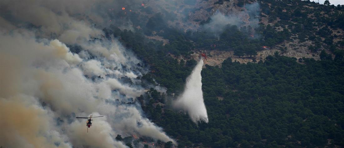 Φωτιά στο Ηράκλειο: Πετούσαν πέτρες σε ελικόπτερο της Πυροσβεστικής
