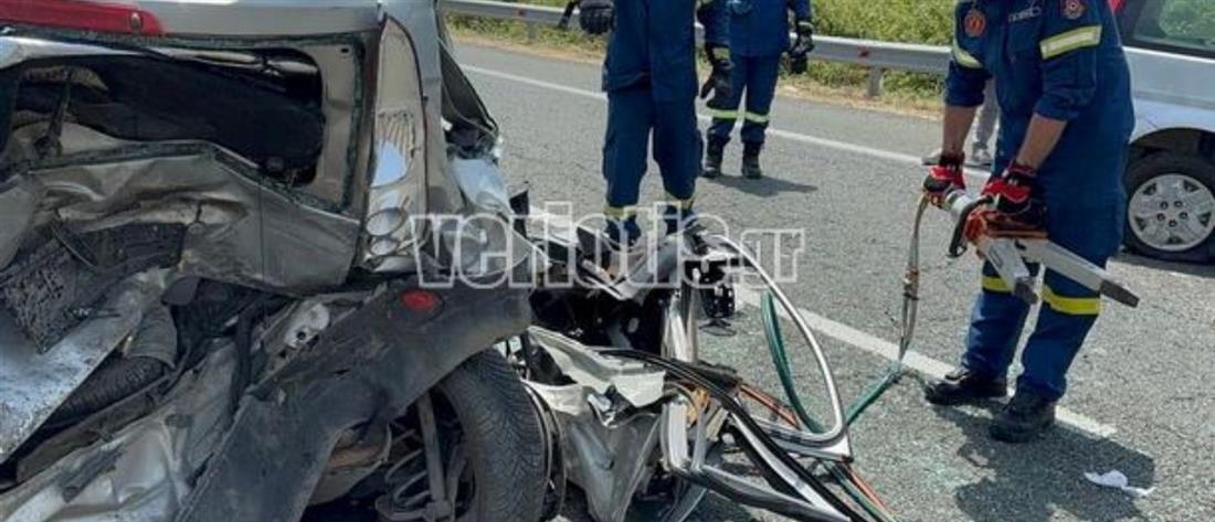 Βέροια - Τροχαίο: Μία νεκρή και τρεις νεαρές γυναίκες τραυματίες