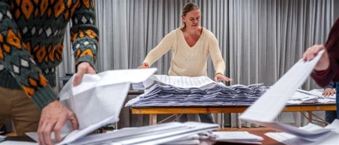 Ολλανδία: Εκλογικό θρίλερ και μάχη στήθος με στήθος