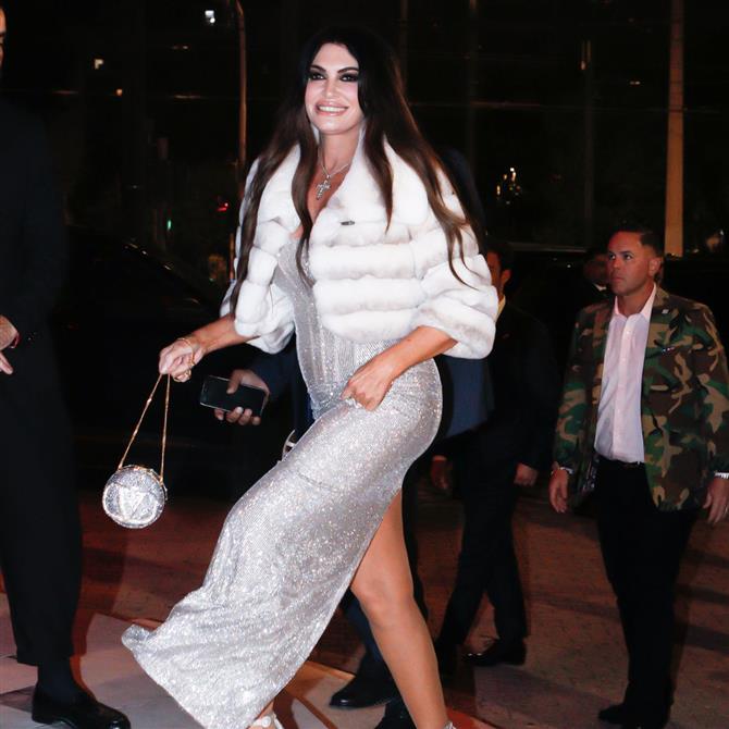 Κίμπερλι Γκίλφοϊλ: Η λαμπερή δεξίωση στο Jefferson House – Αργυρός, Νίκα, Μπλάτνικ ανάμεσα στους καλεσμένους