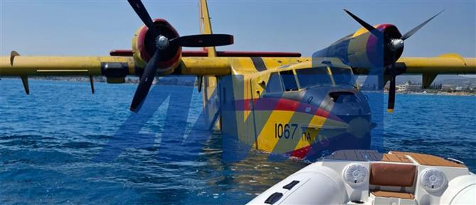 Κορινθία: Η ρυμούλκηση του Canadair που αναγκάστηκε σε προσθαλάσσωση (βίντεο)
