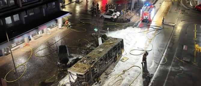 Ελβετία: Τουλάχιστον έξι νεκροί σε πυρκαγιά που ξέσπασε σε λεωφορείο
