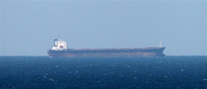 Ιράν: Οποιοδήποτε πλοίο περάσει τα στενα του Ορμούζ θα καεί