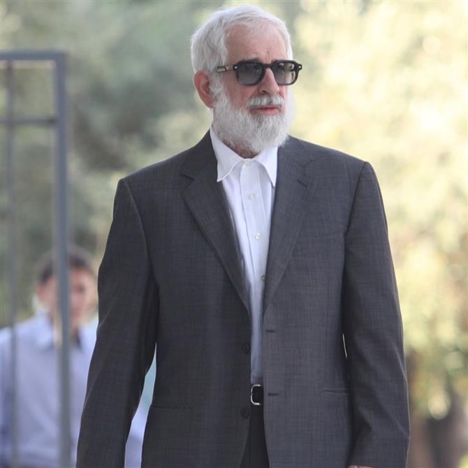 Πέτρος Φιλιππίδης: Οι εξελίξεις της έρευνας για τη φωτιά στο σπίτι του - Υπήρχαν άνθρωποι που έριξαν εύφλεκτο υλικό;