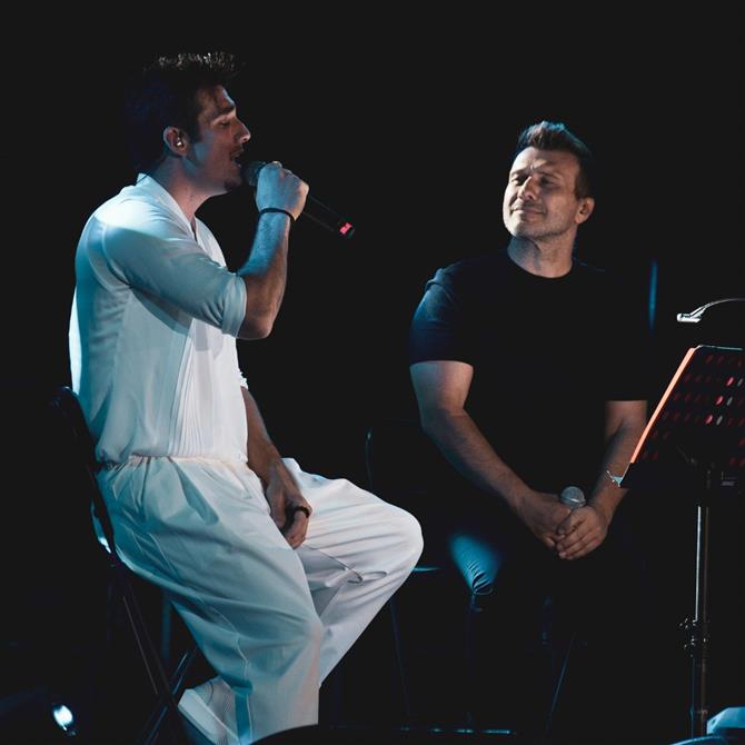 Γιώργος Κακοσαίος: "Αν δεν υπήρχε η μάνα μου, ο Γιάννης Πλούταρχος δεν θα ήταν ο Πλούταρχος που είναι σήμερα"