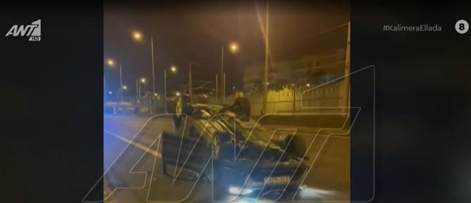 Αττική Οδός: Από τύχη σώθηκε ζευγάρι που αναποδογύρισε το αυτοκίνητό του