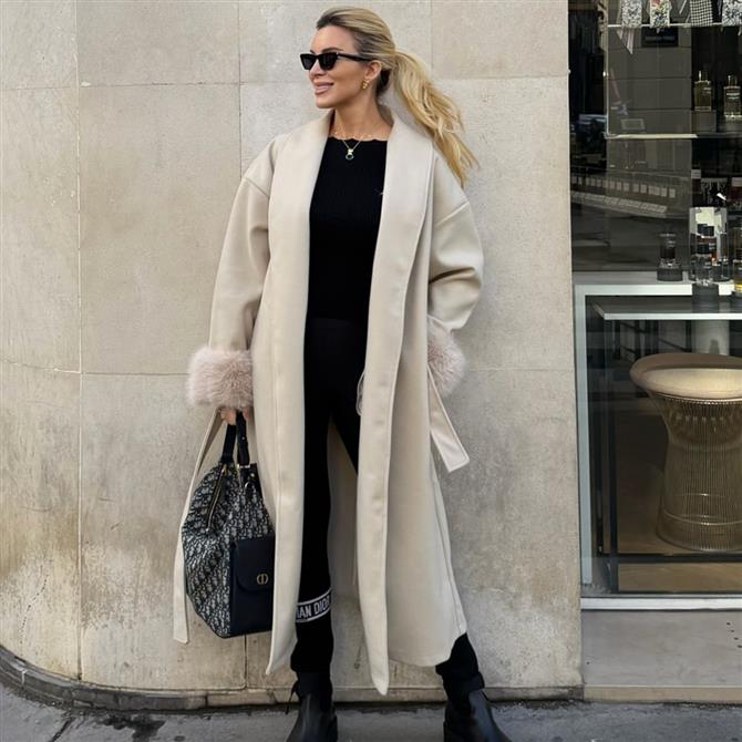 Κατερίνα Καινούργιου: "Διανύω μια πολύ ιδιαίτερη περίοδο της ζωής μου και δε θέλω να δώσω πουθενά καμία συνέντευξη"
