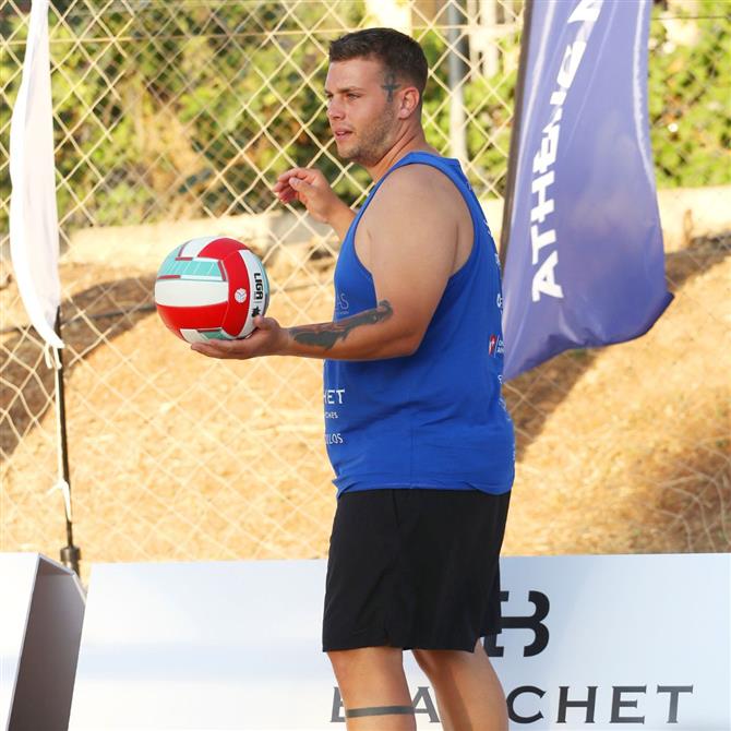 Αλέξανδρος Κοψιάλης: Τα αρνητικά σχόλια που λαμβάνει για τα κιλά του - "Δεν γίνεται να μην σε επηρεάσει"