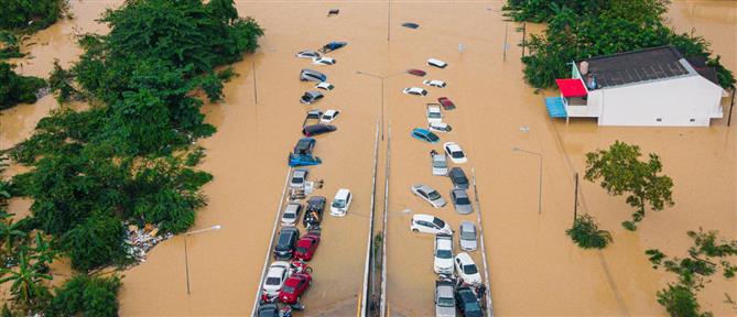Αυξάνεται ο αριθμός των νεκρών από τις πλημμύρες σε Ταϊλάνδη, Ινδονησία και Σρι Λάνκα (εικόνες)
