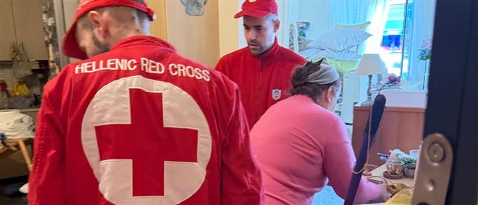 Ο Ελληνικός Ερυθρός Σταυρός ενισχύει τους πλημμυροπαθείς της Μάνδρας (εικόνες)