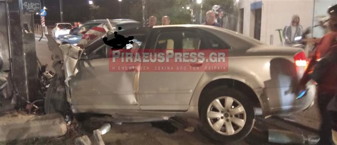 Τροχαίο δυστύχημα στον Πειραιά (εικόνες)
