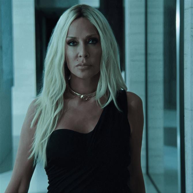 Άννα Βίσση: Κυκλοφόρησε το νέο της τραγούδι, "Εξαίρεση" - Το υψηλής και ιδιαίτερης αισθητικής music video