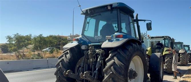 Αγρότες με τρακτέρ προαναγγέλλουν αποκλεισμό της Εθνικής οδού Θεσσαλονίκης - Μουδανίων (εικόνες)