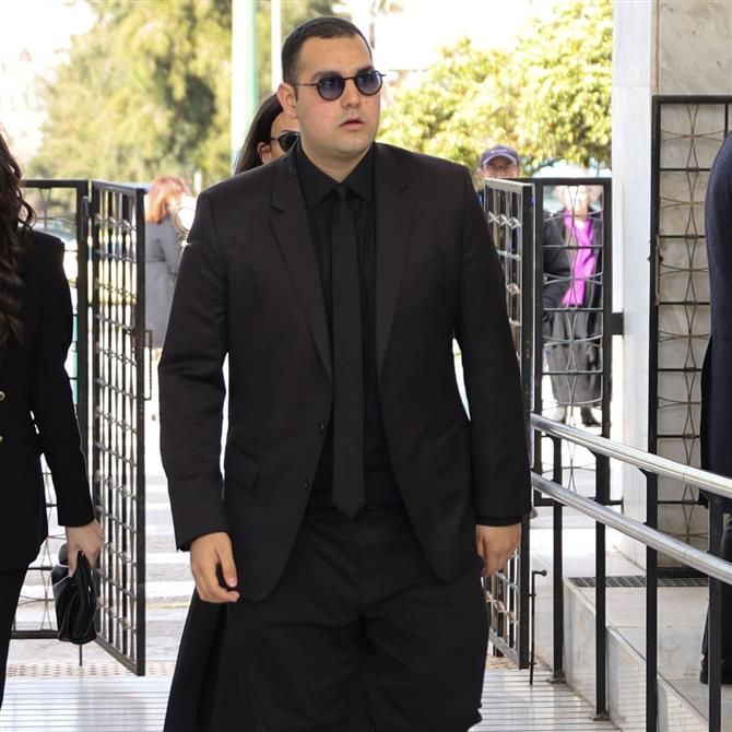 Ο Χρήστος Κούγιας απαντά στον Σπύρο Μπιμπίλα: "Αυτός είσαι - Επέδωσες την δεύτερη αγωγή όταν ο μπαμπάς ήταν στην εντατική"
