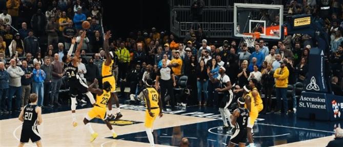 ΝΒΑ: Ο Αντετοκούνμπο με buzzer beater έριξε στο καναβάτσο τους Πέισερς (εικόνες)