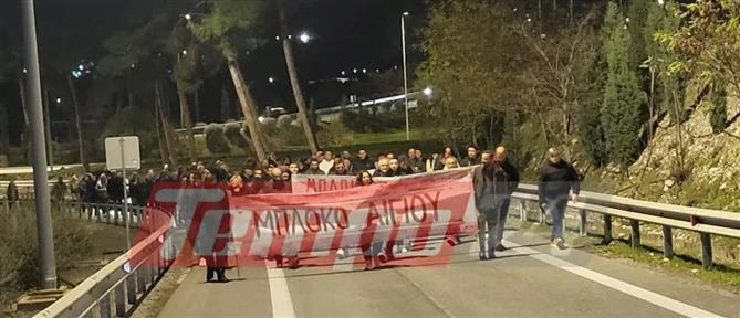 Οι αγρότες έκλεισαν την Ολυμπία Οδό στην Κάτω Αχαΐα (βίντεο)