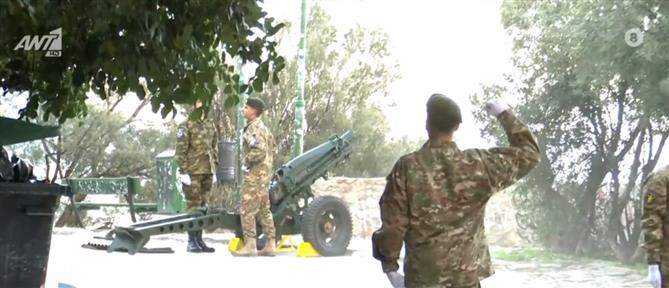 Ήχησαν οι πρώτοι κανονιοβολισμοί για τον εορτασμό της 28ης Οκτωβρίου (βίντεο)