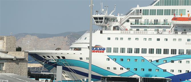 Βλάβη στο “Super Star” πριν τον απόπλου του από την Καβάλα